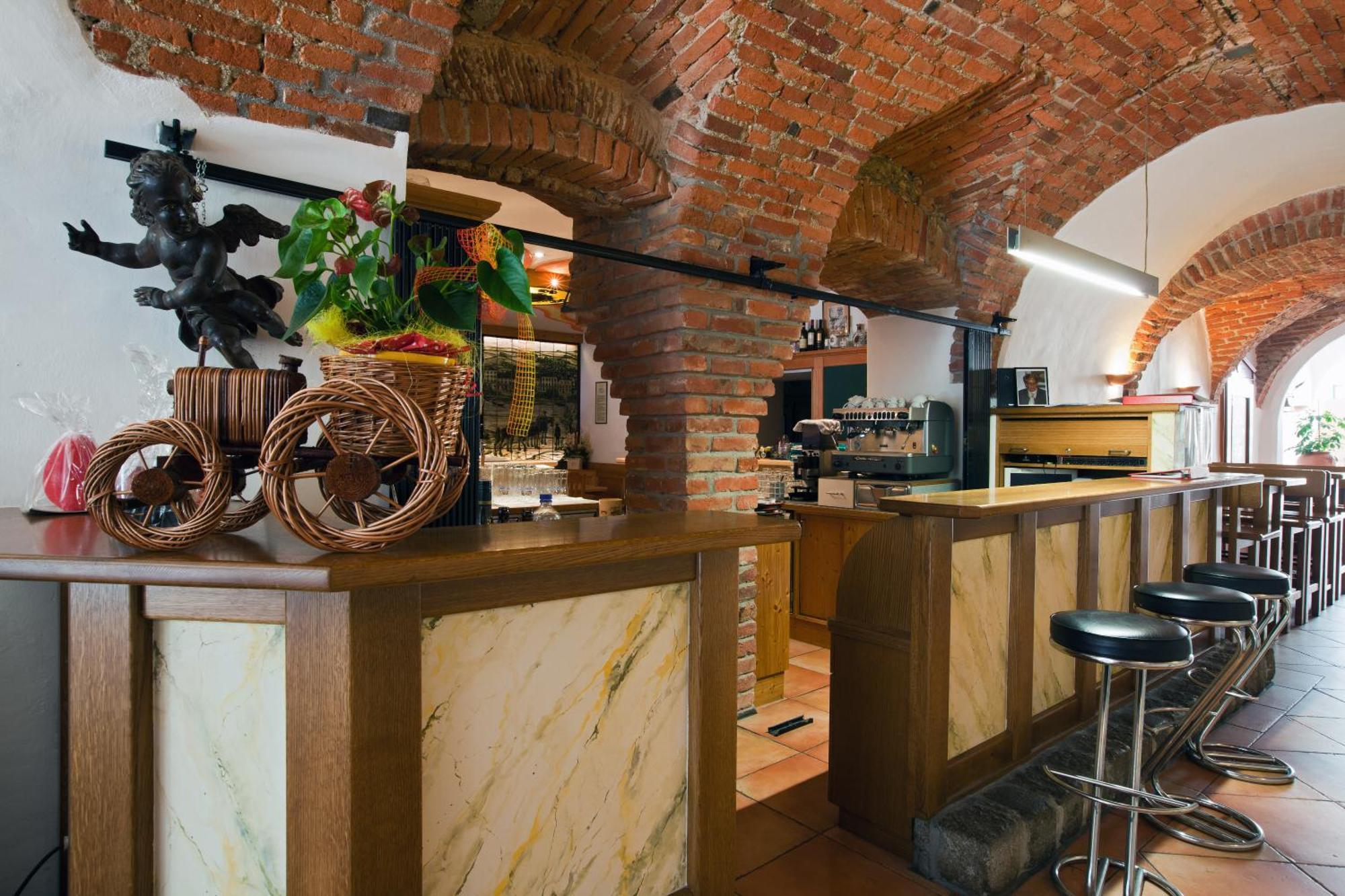 Hotel Gasthof Sonne อาชาค อัน แดร์ โดเนา ภายนอก รูปภาพ