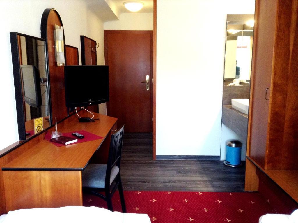 Hotel Gasthof Sonne อาชาค อัน แดร์ โดเนา ห้อง รูปภาพ